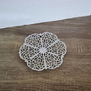 Vtg Irvinware  Flower Metal Trivet